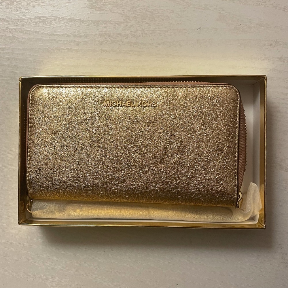 RARE!!!! MICHAEL KORS | Crackled Leather Rose Gold Wallet